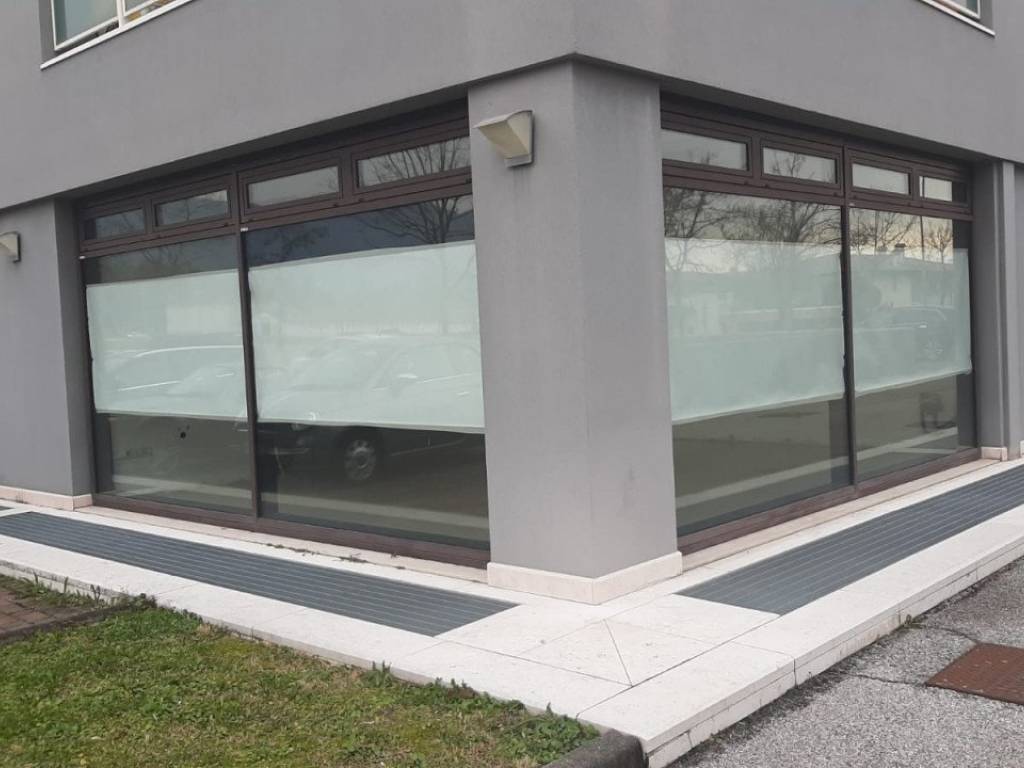 negozio in vendita a Mussolente
