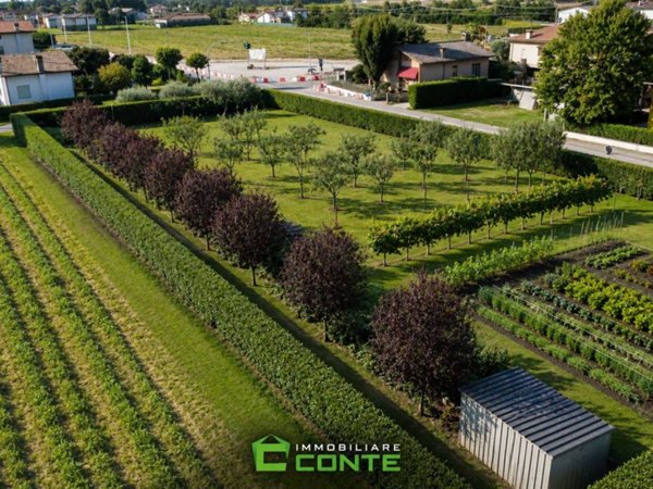 terreno in vendita a Mussolente in zona Casoni