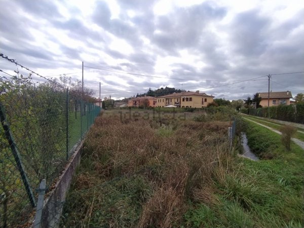 terreno in vendita a Mussolente in zona Casoni
