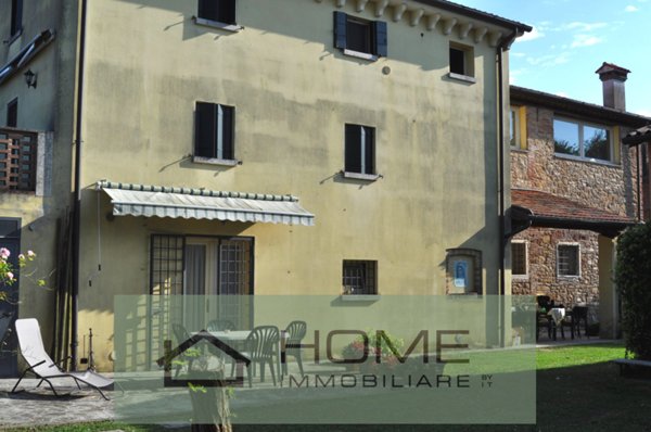 villa in vendita a Nanto in zona Bosco di Nanto