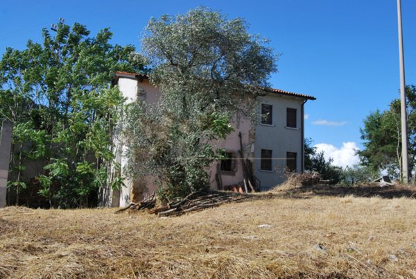 casa indipendente in vendita a Nanto