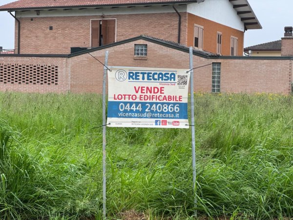 terreno edificabile in vendita a Nanto
