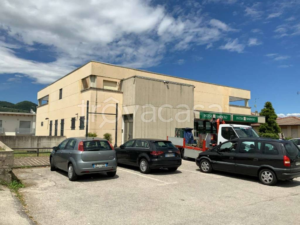 ufficio in vendita a Nanto