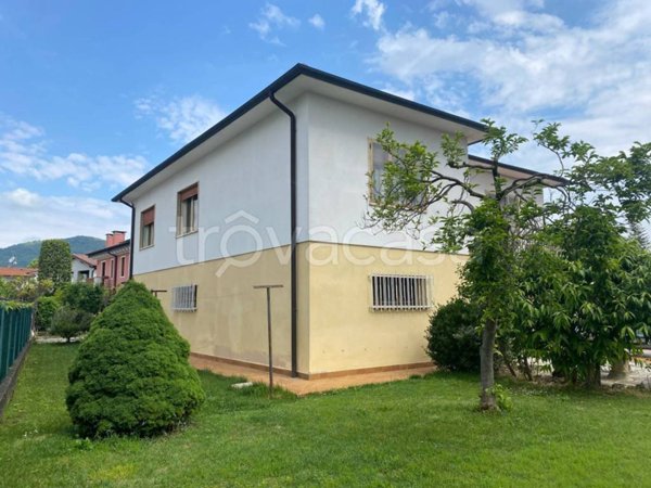 casa indipendente in vendita a Nanto in zona Ponte di Nanto