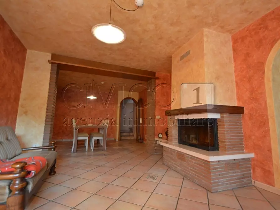 casa indipendente in vendita a Nanto
