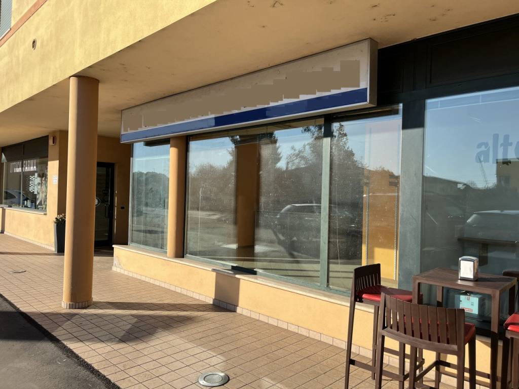 negozio in vendita a Nanto in zona Ponte di Nanto