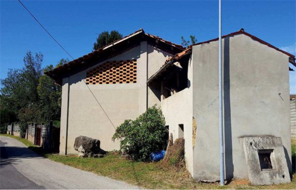casa indipendente in vendita a Nanto