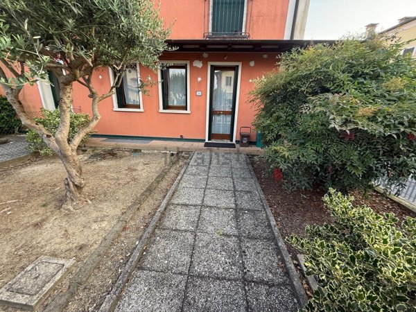 appartamento in vendita a Nanto