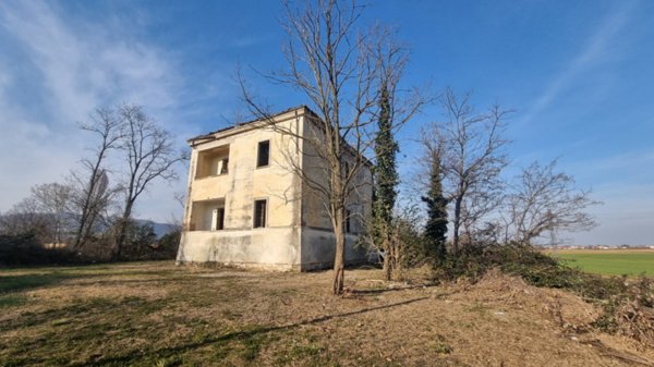 casa indipendente in vendita a Nanto in zona Ponte di Nanto
