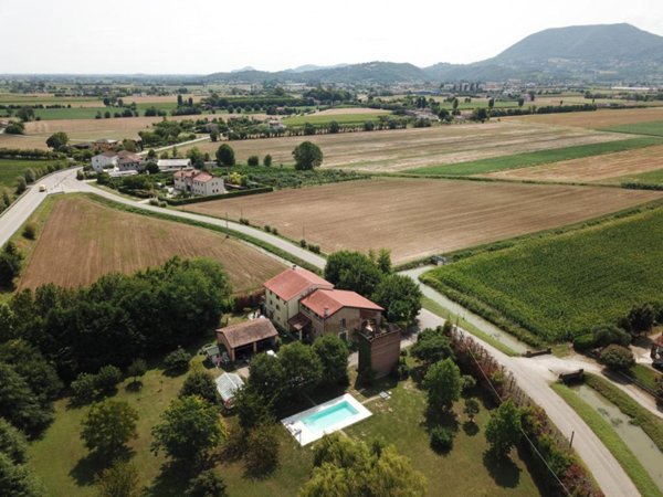 casa indipendente in vendita a Nanto in zona Bosco di Nanto