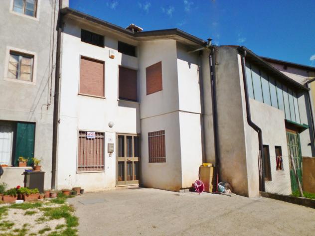 casa indipendente in vendita a Nogarole Vicentino in zona Alvese