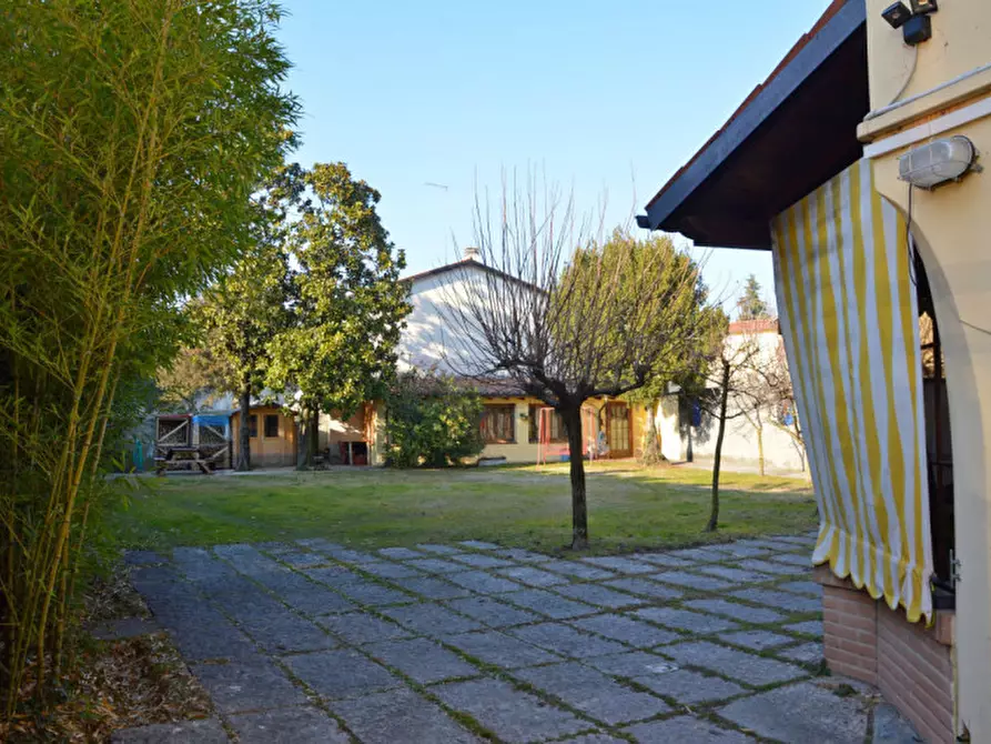 casa indipendente in vendita a Nove
