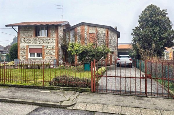 villa in vendita a Nove