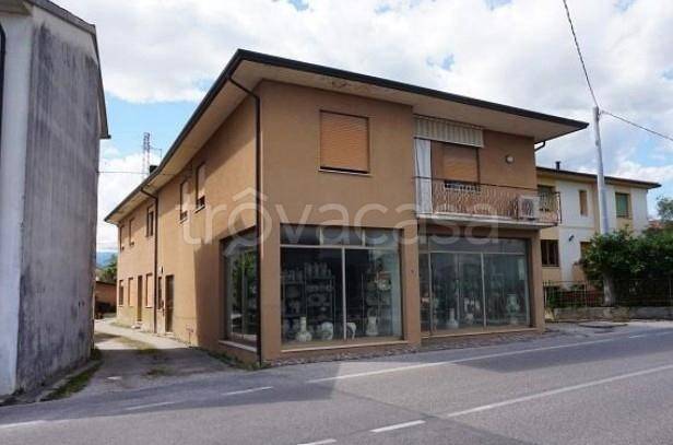 casa indipendente in vendita a Nove