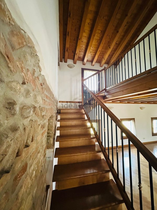 casa indipendente in vendita a Nove