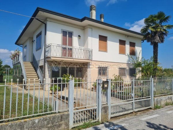casa indipendente in vendita a Noventa Vicentina