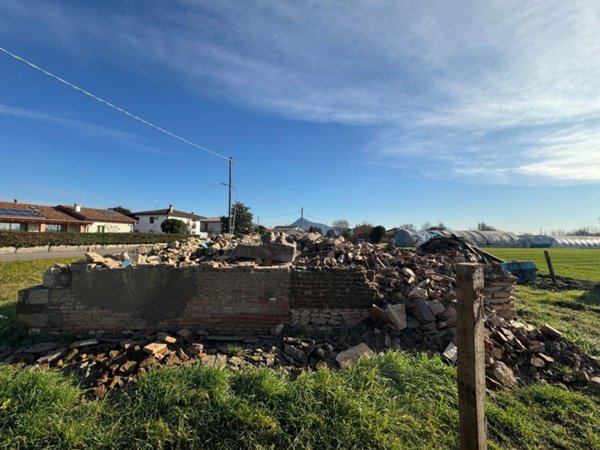 casa indipendente in vendita a Noventa Vicentina in zona Saline