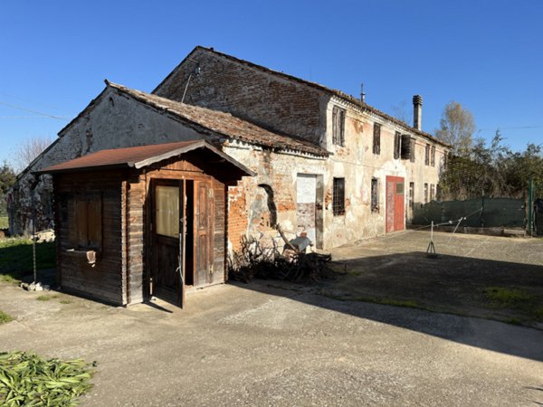casale in vendita a Noventa Vicentina