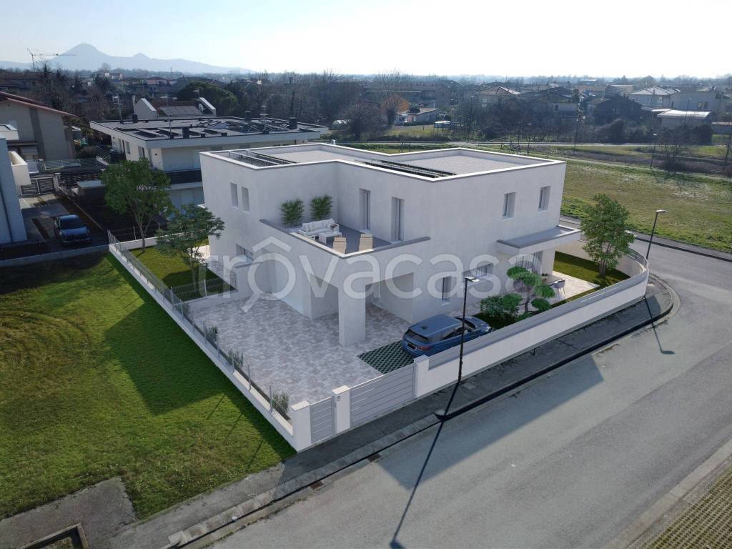 casa indipendente in vendita a Noventa Vicentina