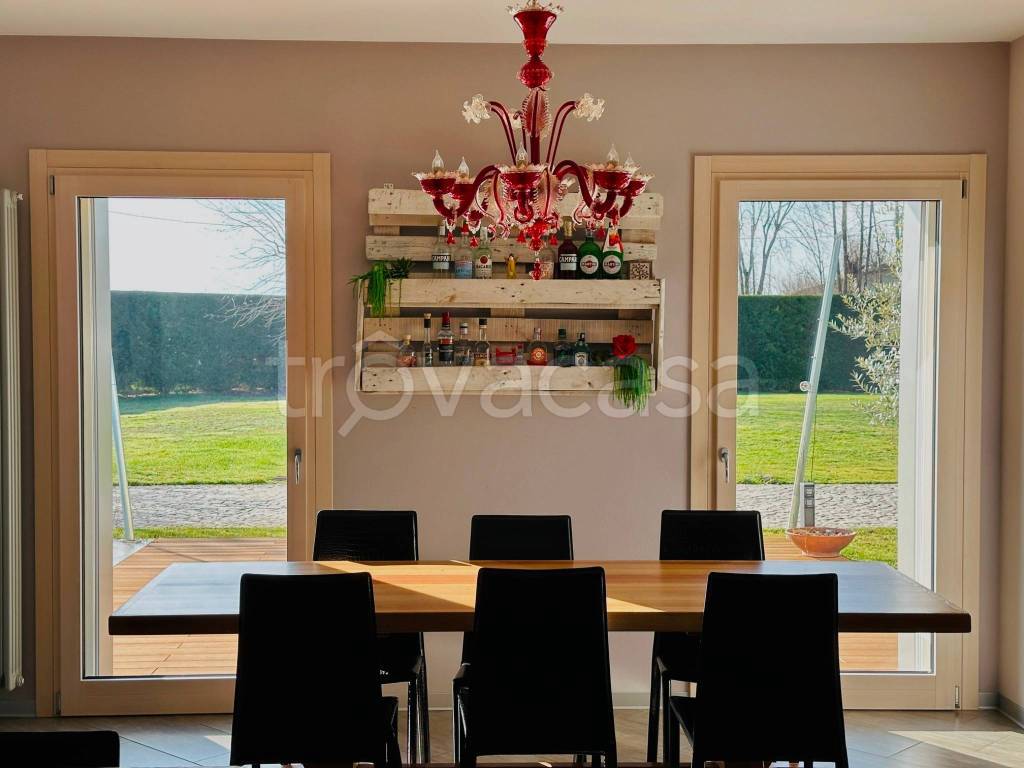 casa indipendente in vendita a Noventa Vicentina