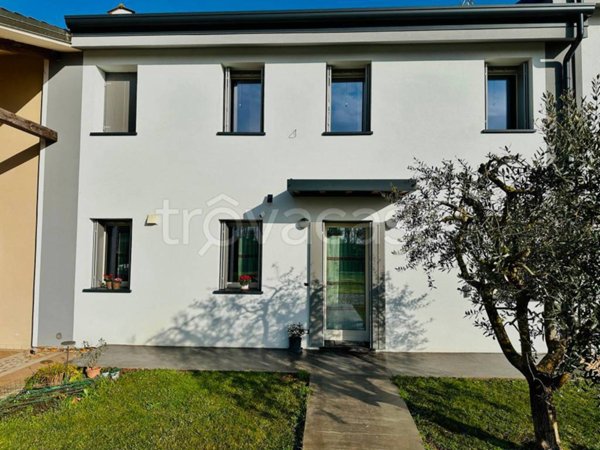 casa indipendente in vendita a Noventa Vicentina