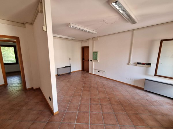 ufficio in vendita a Noventa Vicentina