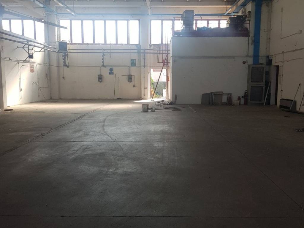 capannone in vendita a Noventa Vicentina