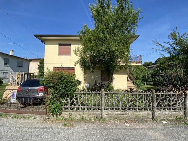 casa indipendente in vendita a Noventa Vicentina