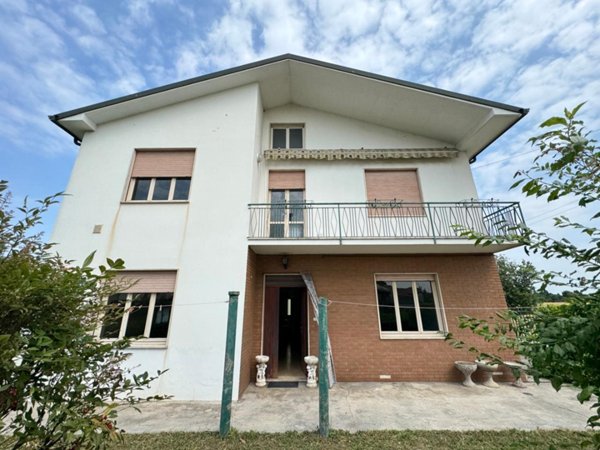 casa indipendente in vendita a Noventa Vicentina