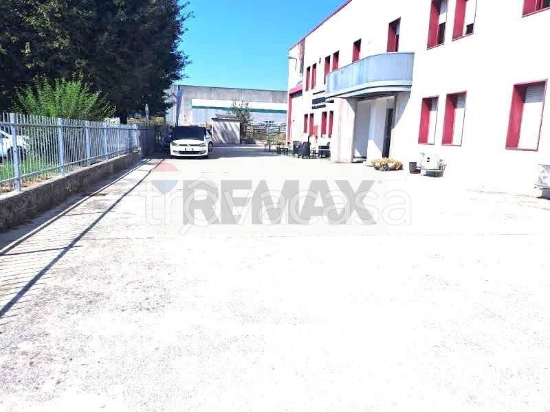 locale commerciale in vendita a Noventa Vicentina