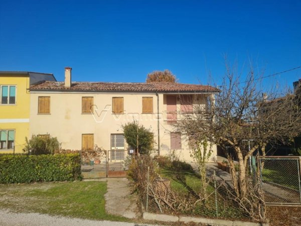 casa indipendente in vendita a Noventa Vicentina