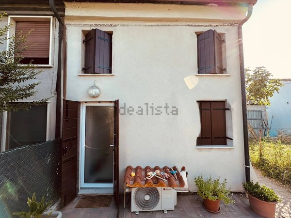 casa indipendente in vendita a Noventa Vicentina