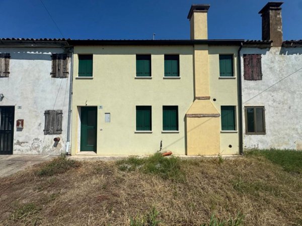 casa indipendente in vendita a Noventa Vicentina