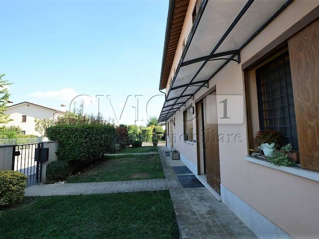 casa indipendente in vendita a Noventa Vicentina
