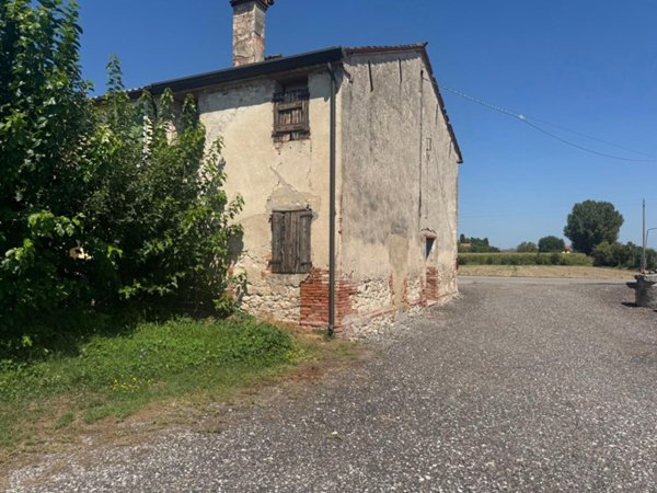 casale in vendita a Noventa Vicentina