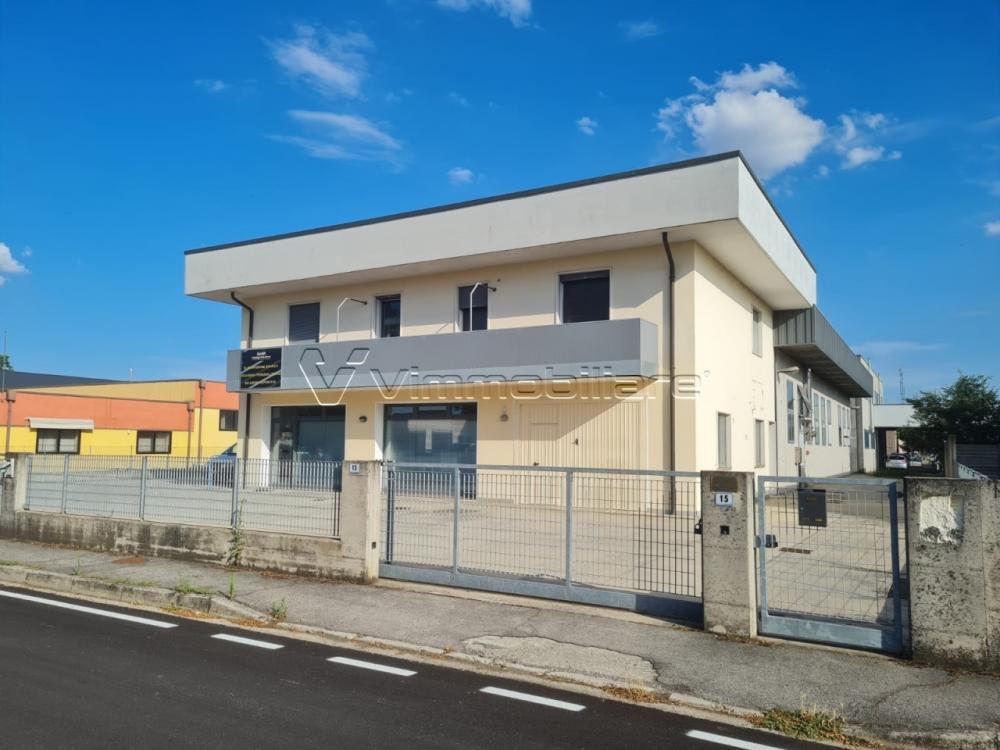 terreno edificabile in vendita a Noventa Vicentina