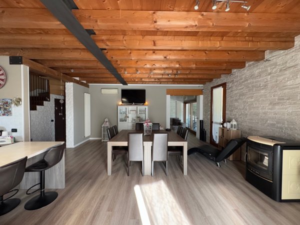 casa indipendente in vendita a Noventa Vicentina