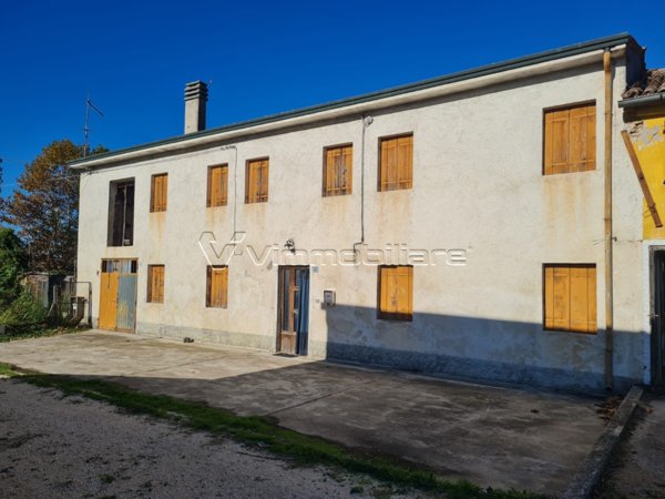casa indipendente in vendita a Noventa Vicentina