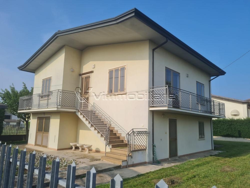 casa indipendente in vendita a Noventa Vicentina