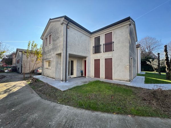casa indipendente in vendita a Noventa Vicentina