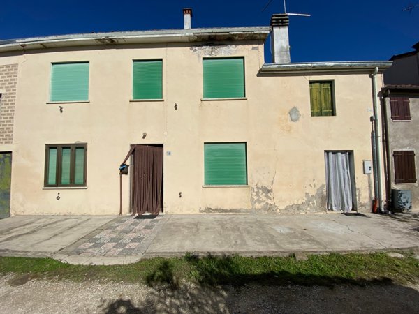 casa indipendente in vendita a Noventa Vicentina