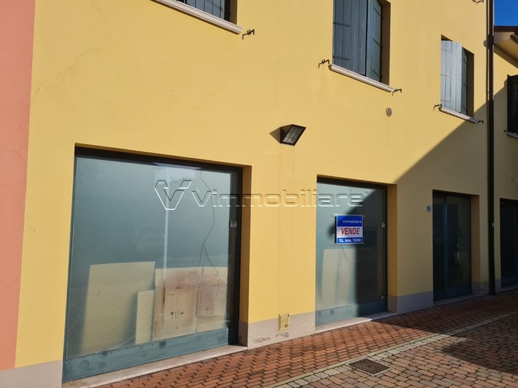 locale commerciale in vendita a Noventa Vicentina