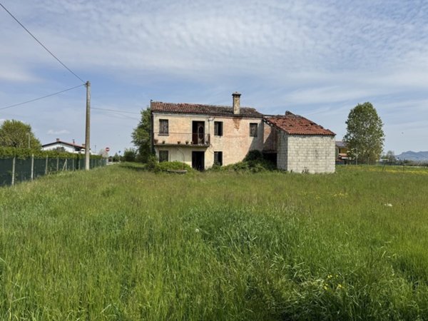 casale in vendita a Noventa Vicentina