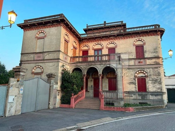 casa indipendente in vendita a Noventa Vicentina