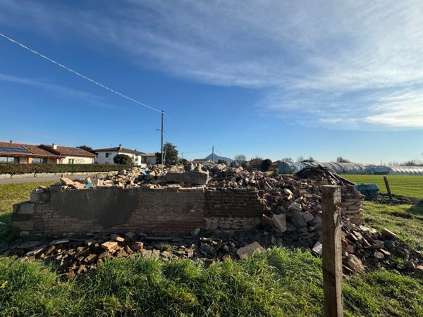 casa indipendente in vendita a Noventa Vicentina in zona Saline