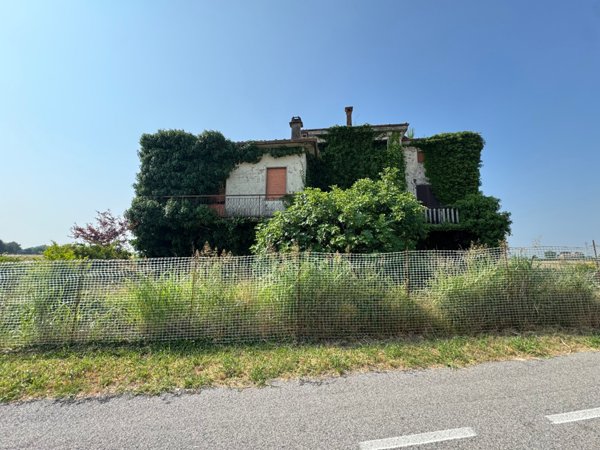 casa indipendente in vendita a Noventa Vicentina