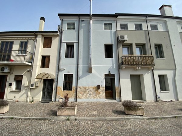 casa indipendente in vendita a Noventa Vicentina
