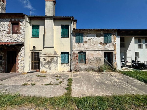 casale in vendita a Noventa Vicentina