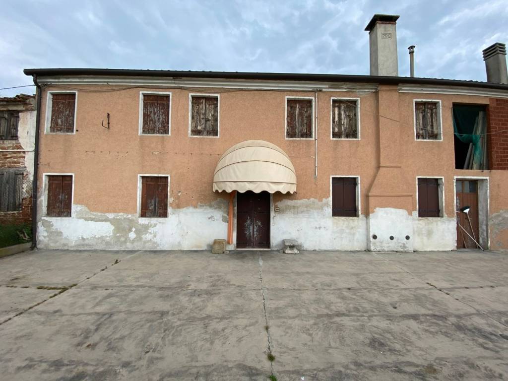 intera palazzina in vendita a Noventa Vicentina