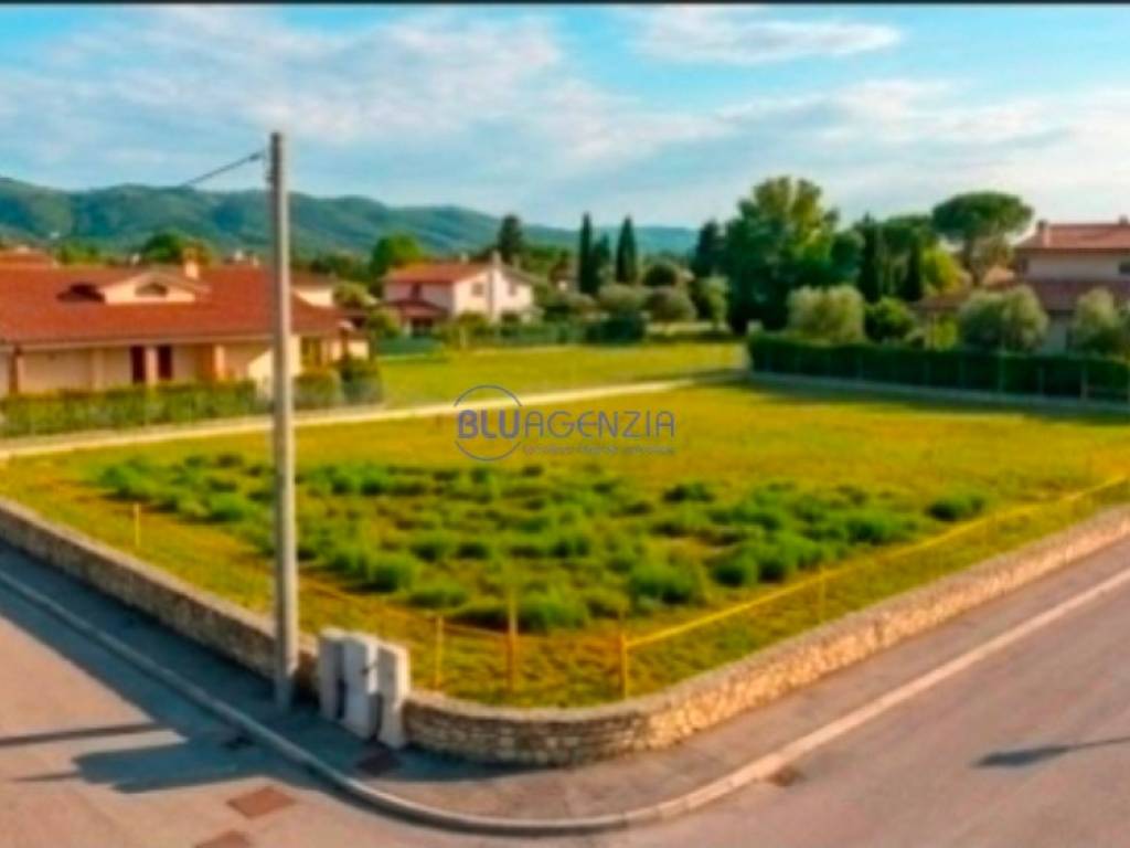 terreno edificabile in vendita a Noventa Vicentina in zona Saline